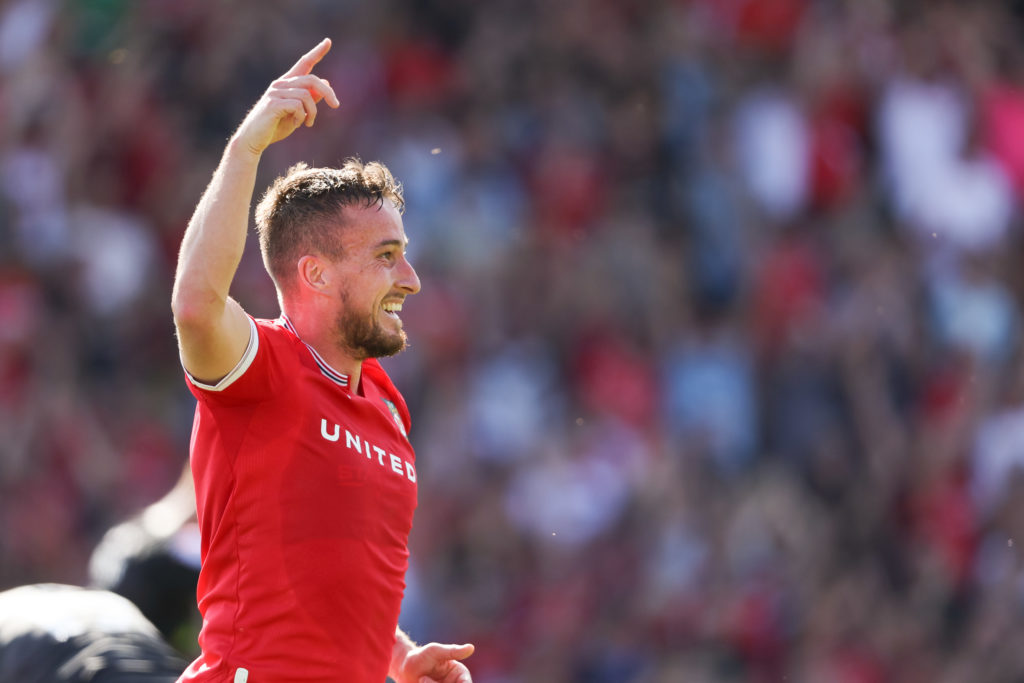 Wrexham v Doncaster Rovers - Sky Bet League Two