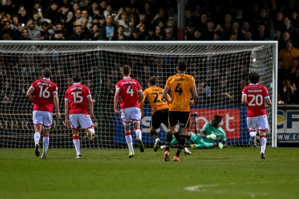 Cambridge United v Wrexham - Sky Bet League 1