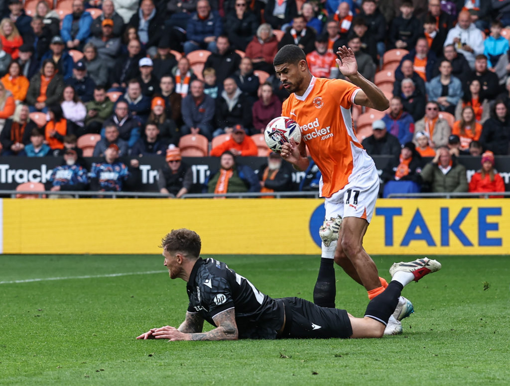 Blackpool FC v Wrexham AFC - Sky Bet League One