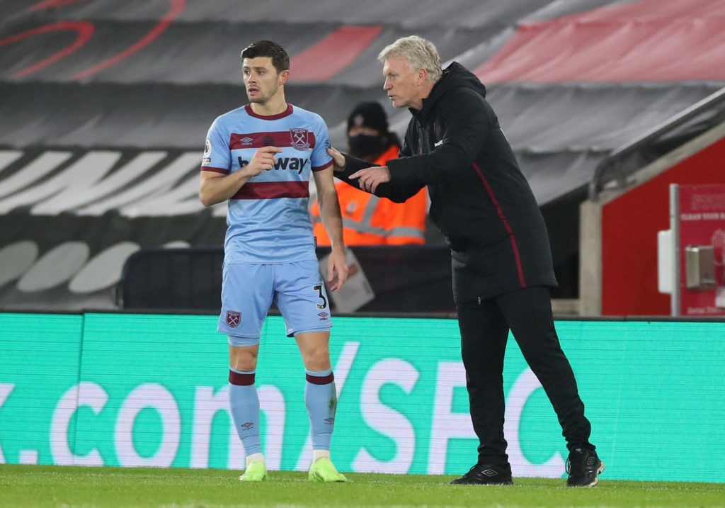 David Moyes gives instructions to Aaron Cresswell during Southampton v West Ham United in the Premier League clash.