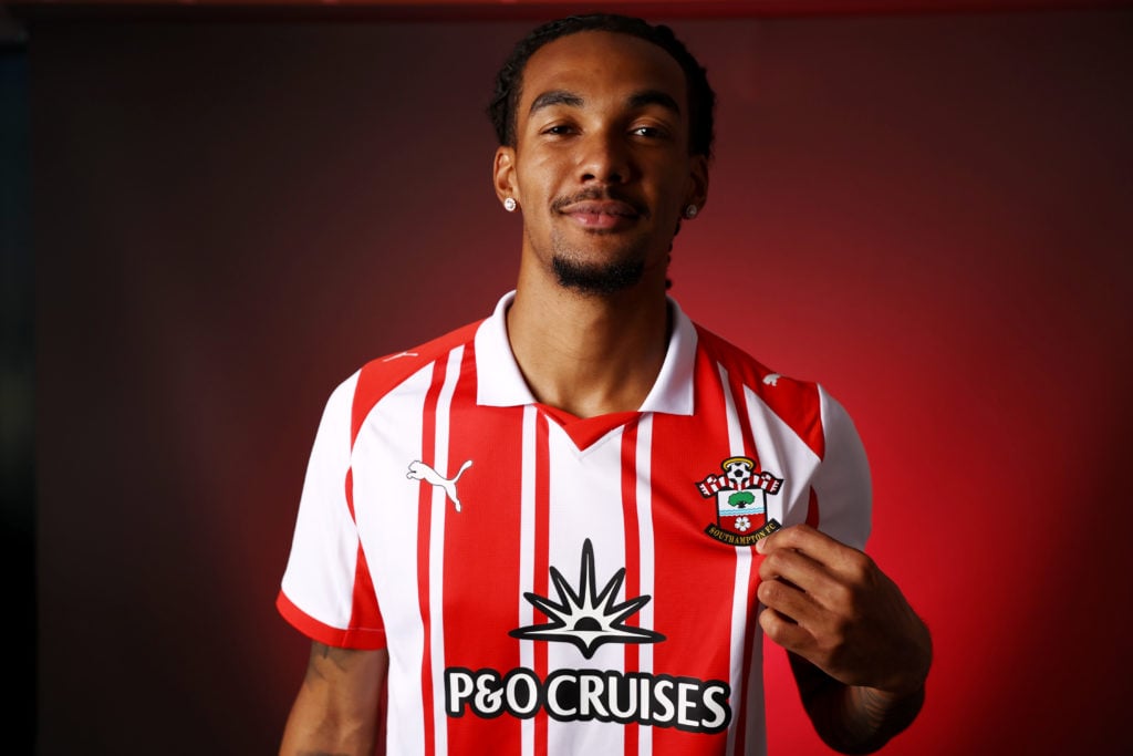 Southampton Unveil New Signing Damion Downs