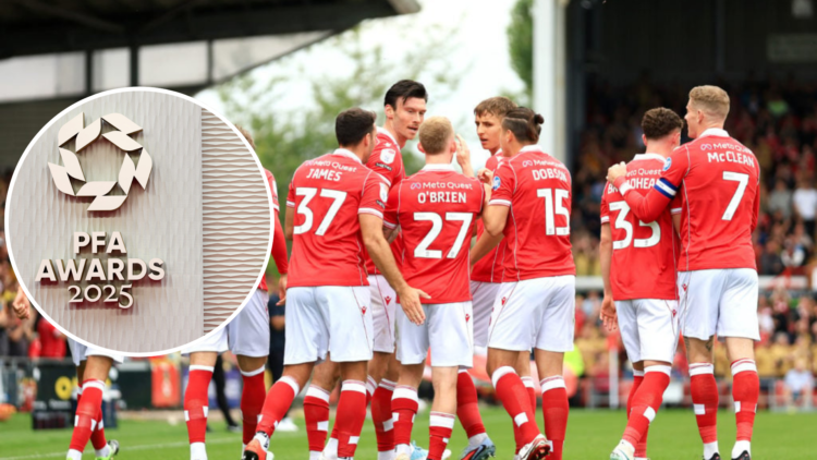 Kieffer Moore of Wrexham celebrates with teammates after scoring his team's first goal during the Sky Bet Championship match between Wrexham AFC an...