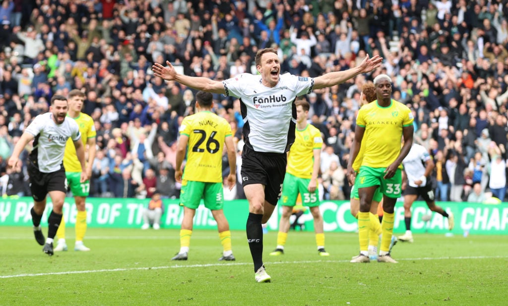 Craig Forsyth celebrating for Derby County