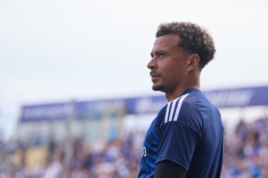 Dele Alli of Como warms up